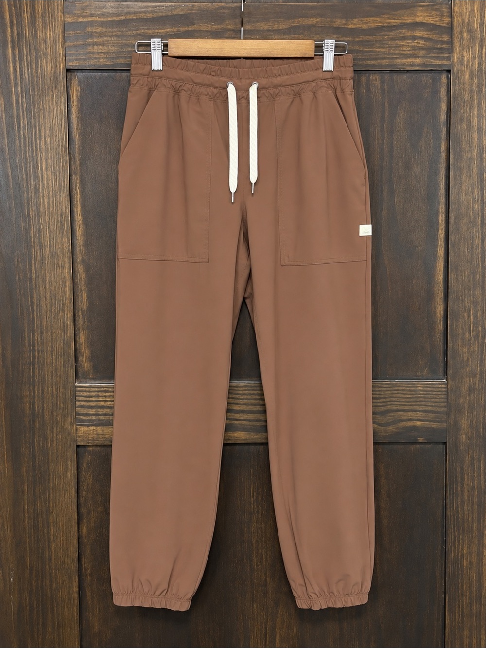 Vuori Woman's Drawstring Joggers in Brown. NEVER WORN!